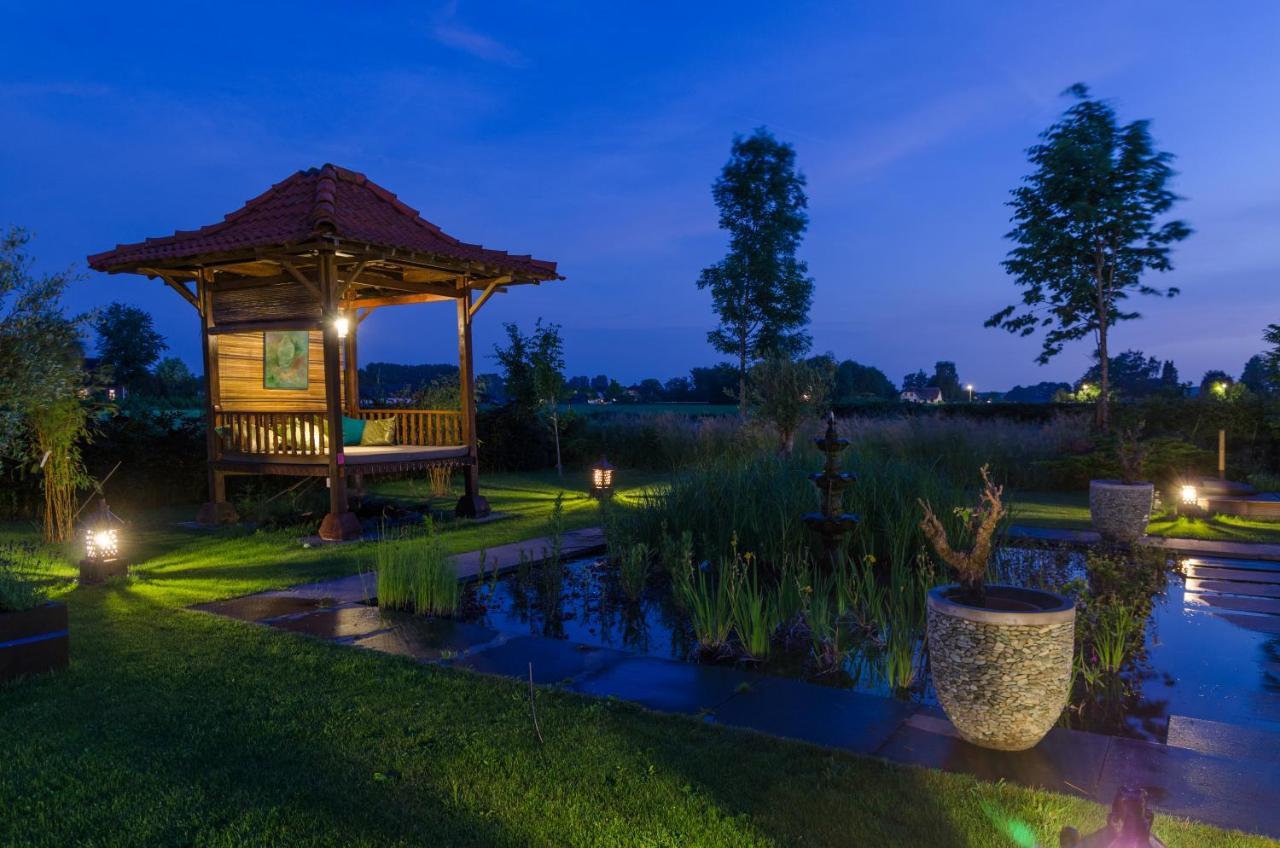 Rumah Indo Garden Bed & Breakfast *